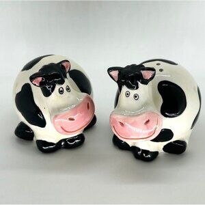 Silly Cow Salt & Pepper Shaker Ceramic Farmhouse Kitchen Decor Cottage Core
